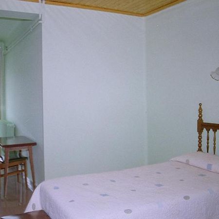 Hostal Fondevila Бой Экстерьер фото
