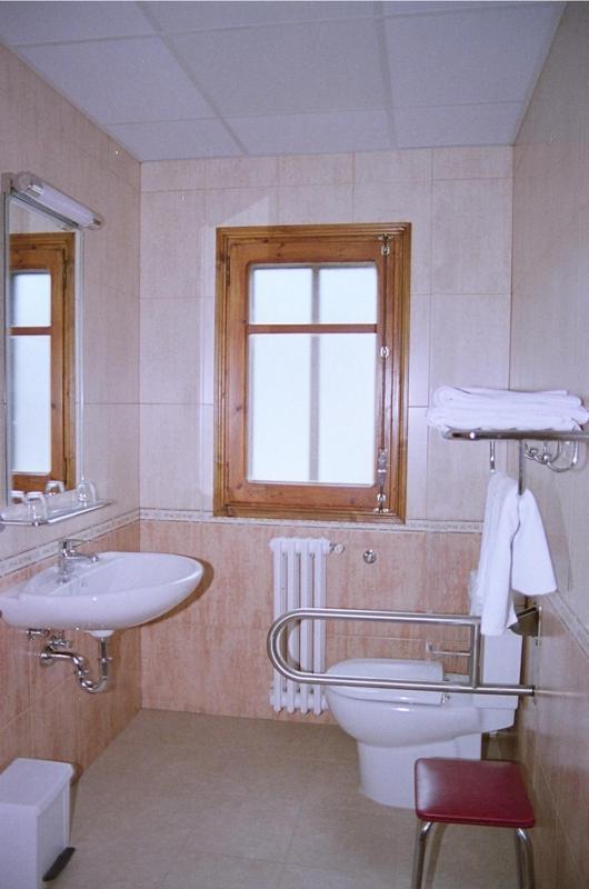 Hostal Fondevila Бой Экстерьер фото